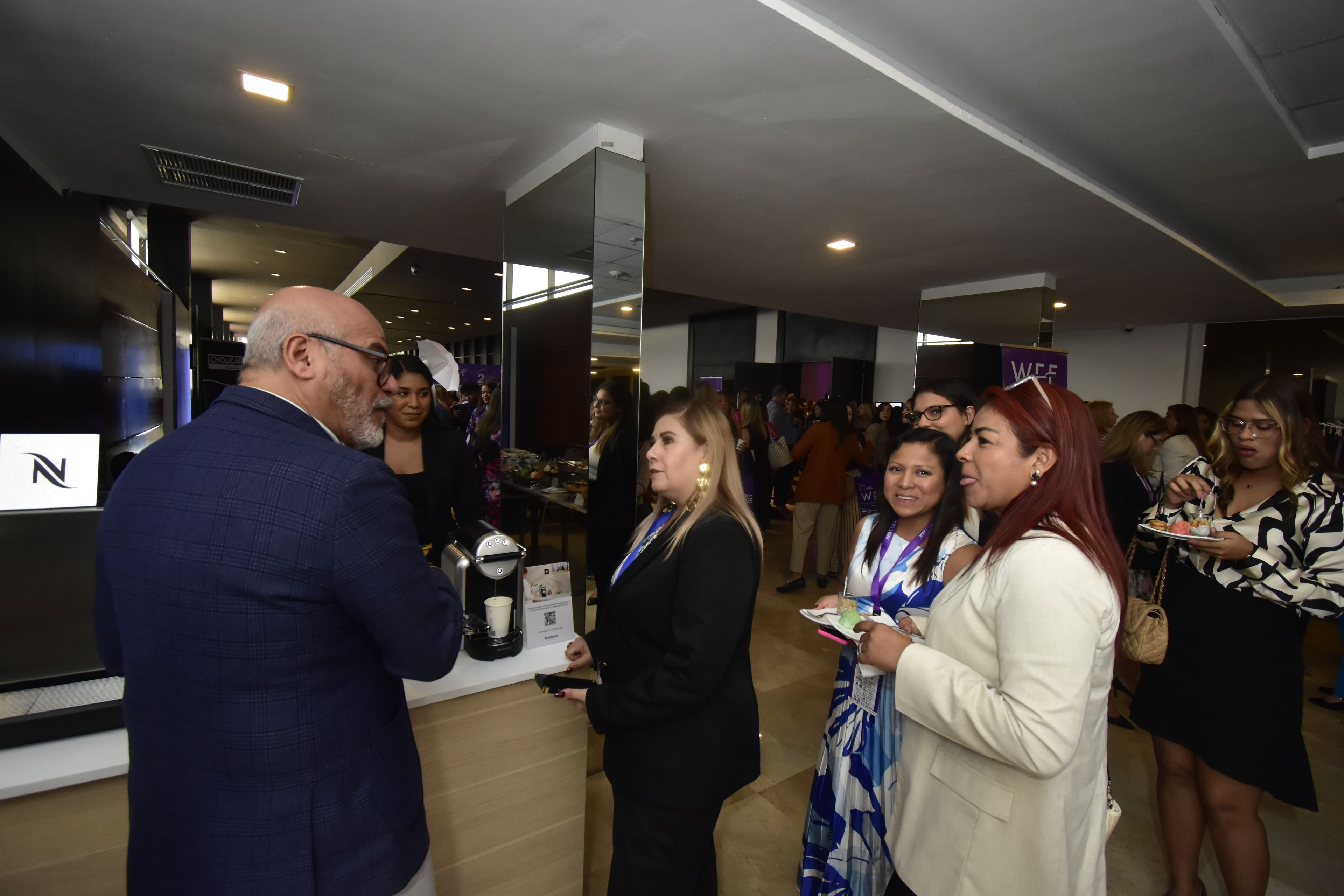 Asistentes en el WEF Panamá 2025