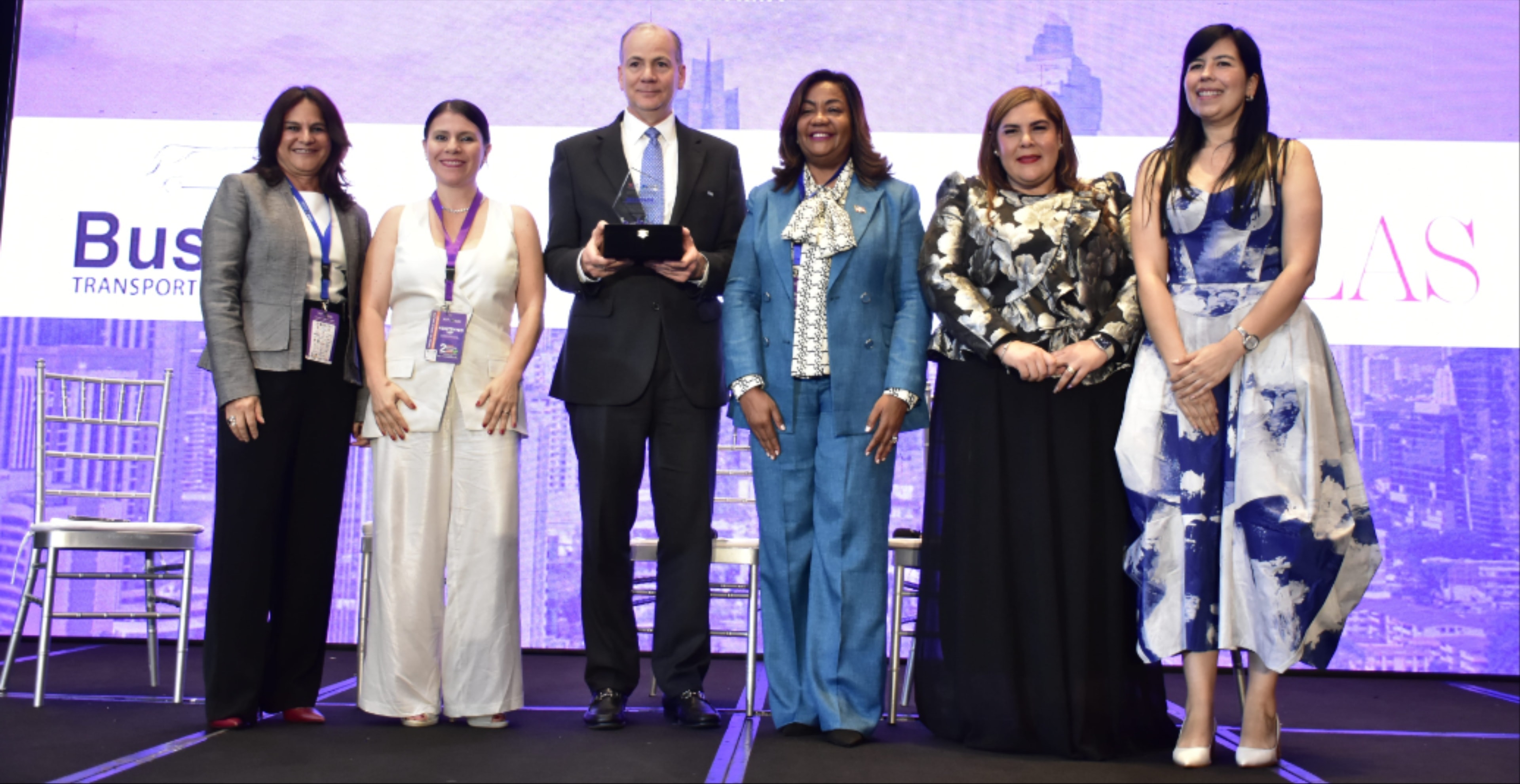 Panel de speakers en el WEF Panamá 2025
